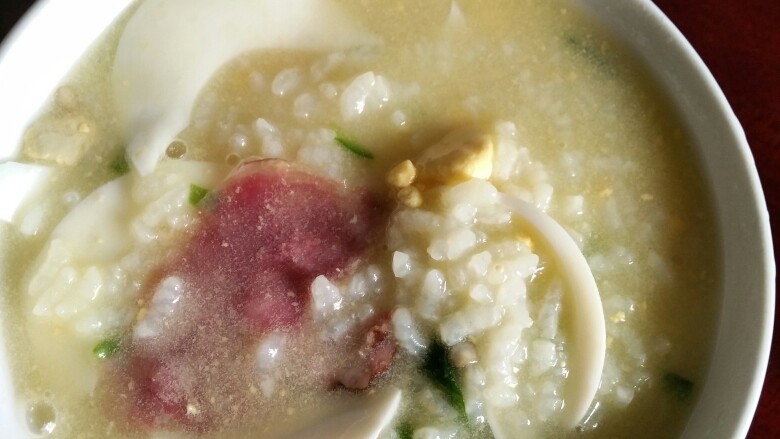 香肠鸡蛋粥