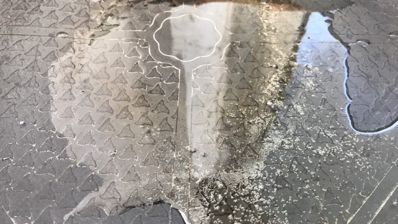 洋葱炒蛋,热油锅