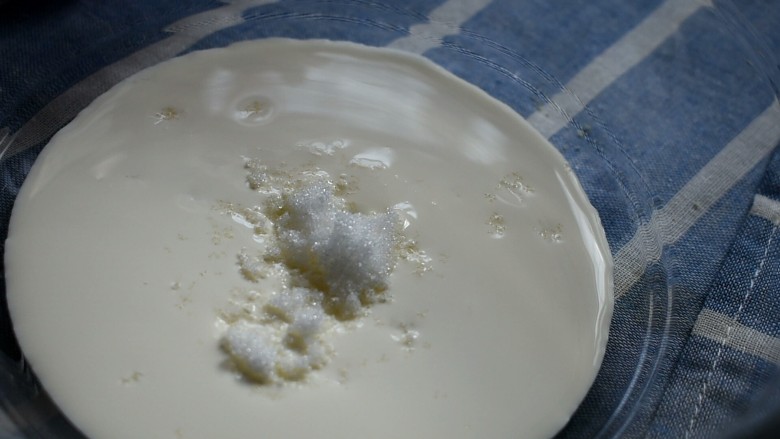 玩偶泡芙,加入糖