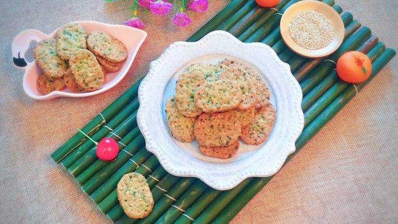 芝麻香葱饼干,成品图。