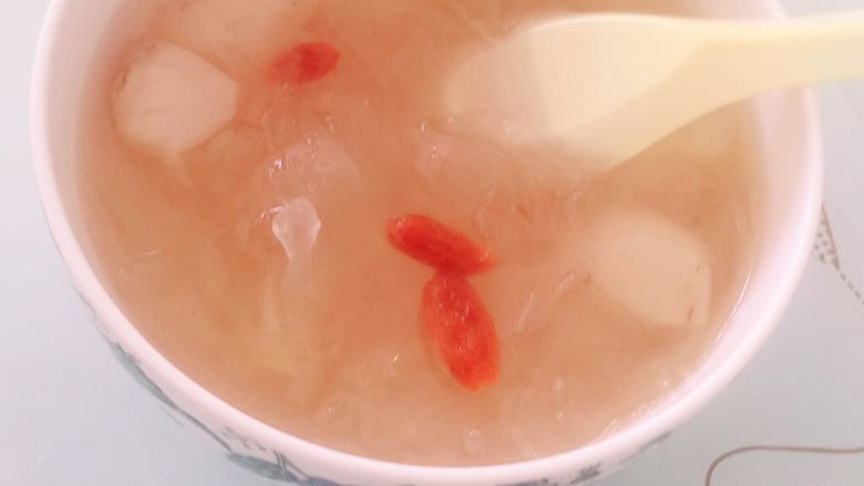 荸荠银耳汤