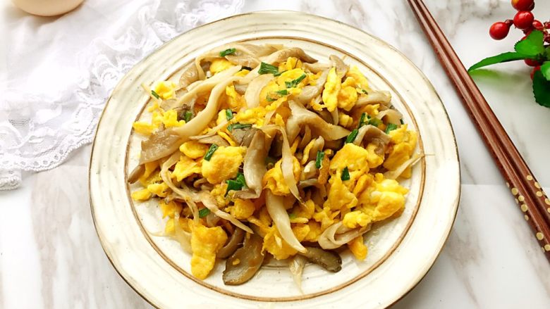 百变鸡蛋+平菇炒鸡蛋,好吃又营养!