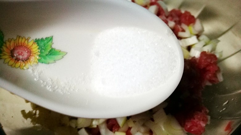 创意蒸菜~过桥豆腐,加入少许盐