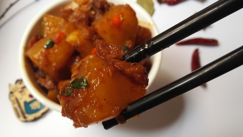 红烧白萝卜,超级入味,好吃到爆。