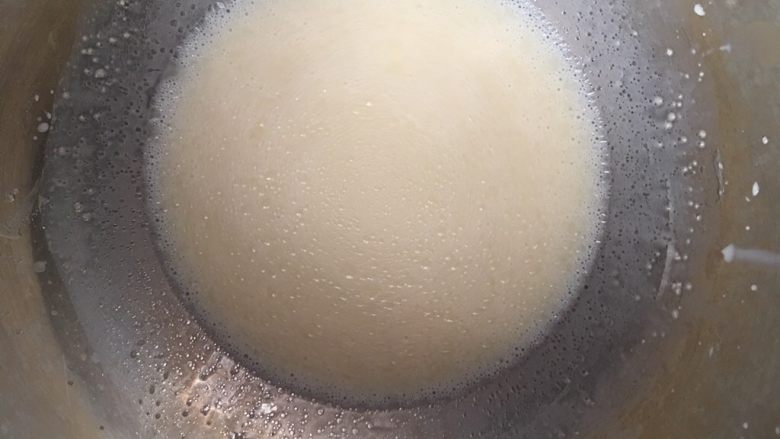 抹茶味雪花酥(内含饼干做法),搅拌均匀