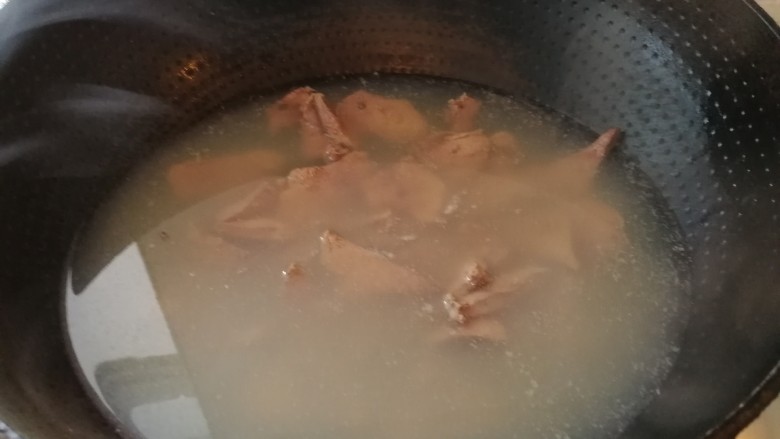 奥尔良烤肉味__溜肝尖,水烧开焯一下(开锅就捞出来,不能焯老了)