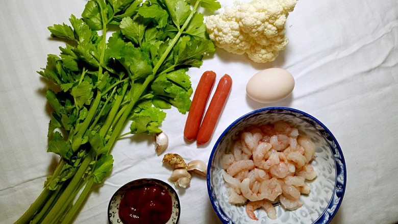 稻花香茄汁虾仁饭,原料图