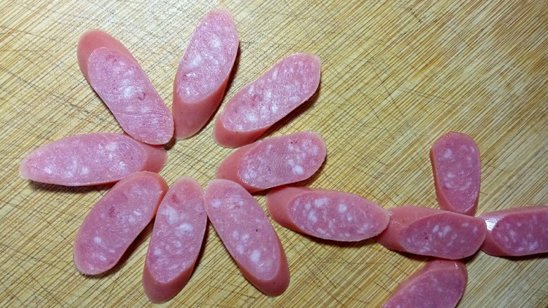 稻花香茄汁虾仁饭,火腿切片