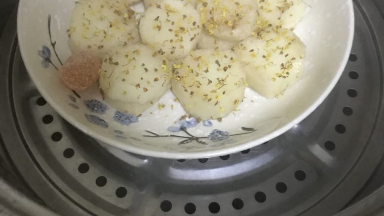 桂花蒸山药
,上锅蒸十分钟