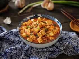 家常麻辣豆腐