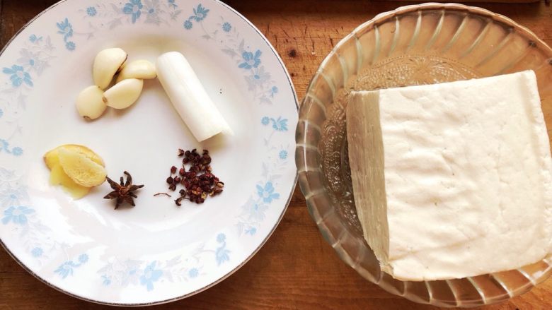 麻婆豆腐,豆腐我用的<a style='color:red;display:inline-block;' href='/shicai/ 4986'>老豆腐</a>，可以多炖一会，更入味。