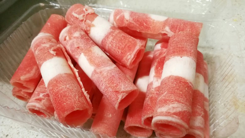 美味无敌的金针洋葱肥牛卷,超市买来的肥牛卷,无需解冻,