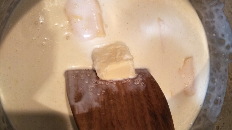 奶油芝士吐司,小火煮,一边煮一边搅拌