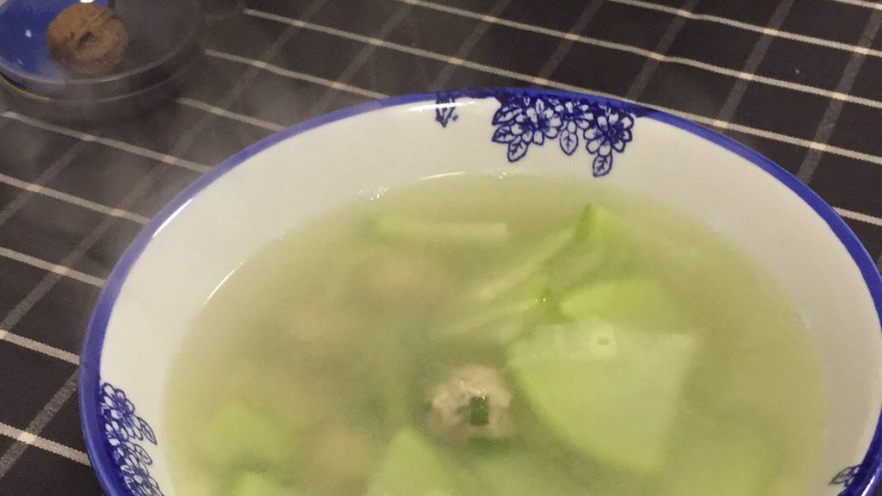五花肉丸白萝卜汤