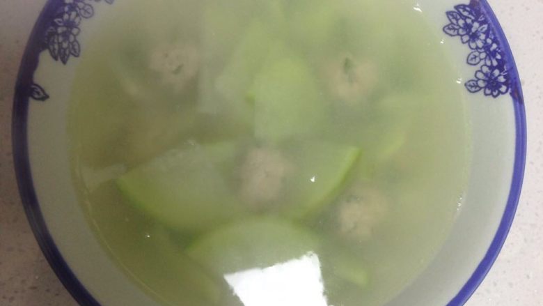 五花肉丸白萝卜汤,完成