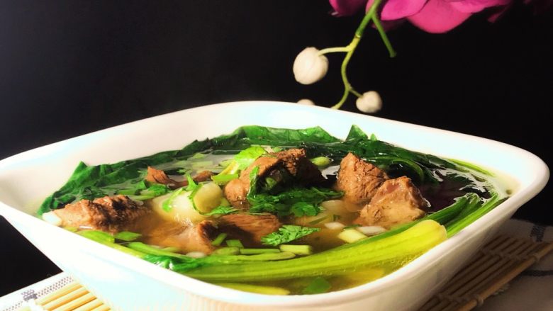冬日滋补—牛肉汤,一碗多层次美味佳肴,出炉了。