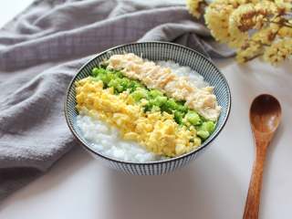 三色亲子丼稀饭（适合11个月龄以上的宝宝）