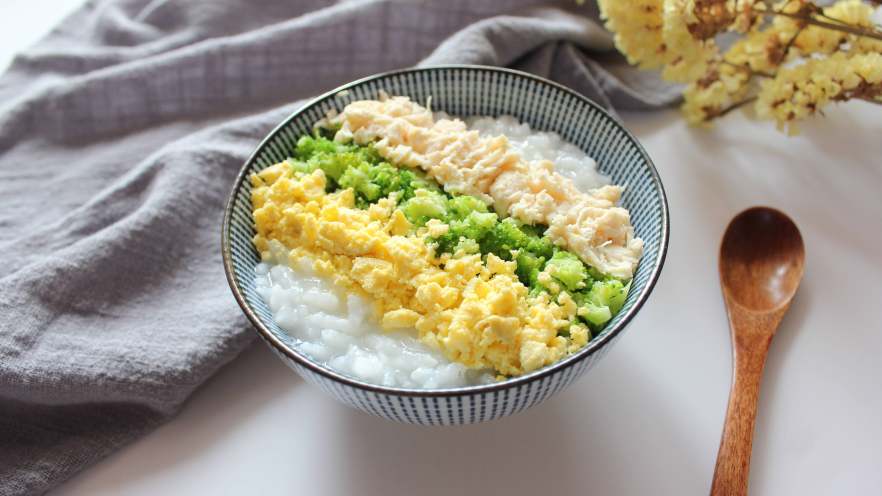 三色亲子丼稀饭（适合11个月龄以上的宝宝）