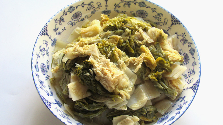 私家御寒羊肉砂锅粉丝煲,<a style='color:red;display:inline-block;' href='/shicai/ 3361'>酸菜</a>切段也可以手撕成小块