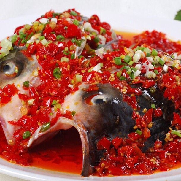 居家必备万能剁椒酱,可以用来蒸鱼头、蘸酱吃