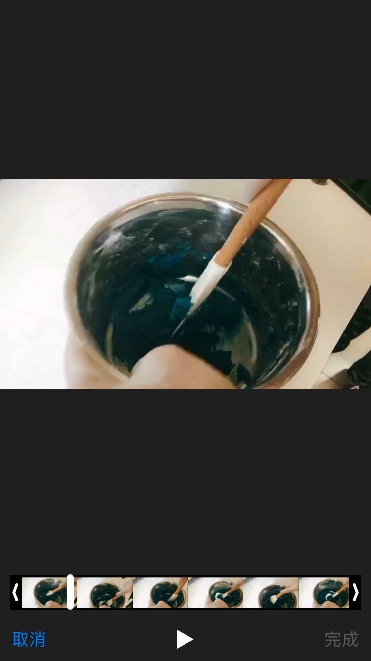 星空马卡龙(意式),两份色粉,搅拌均匀