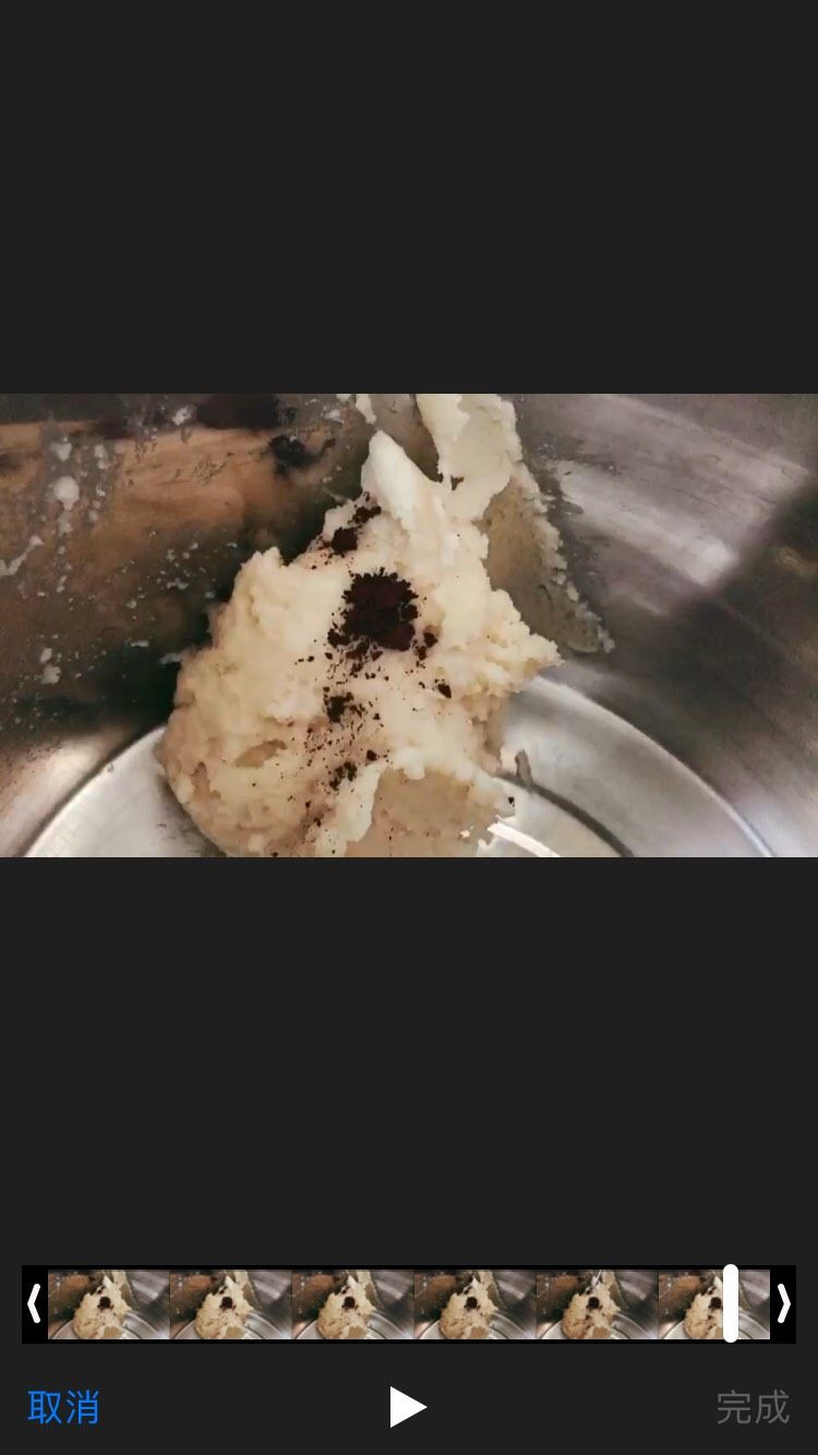 星空马卡龙(意式),分成两份,加dr色粉