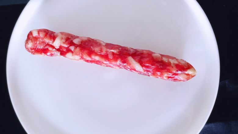 炒饭秀+卷心菜腊肠炒饭,<a style='color:red;display:inline-block;' href='/shicai/ 4536'>腊肠</a>一根