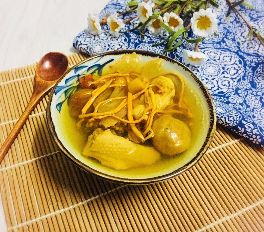 虫草花干贝玉竹鸡汤