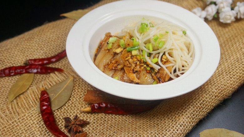 白肉凉面
