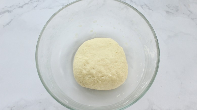 原味苏打饼干,揉成均匀的面团,放温暖处静置1.5个小时