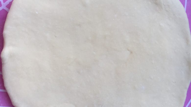 花朵奶油面包,再覆盖了一张面皮,再涂酱再盖面皮
