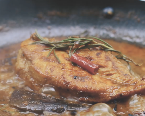 墨西哥鸡肉卷,煮至收汁。