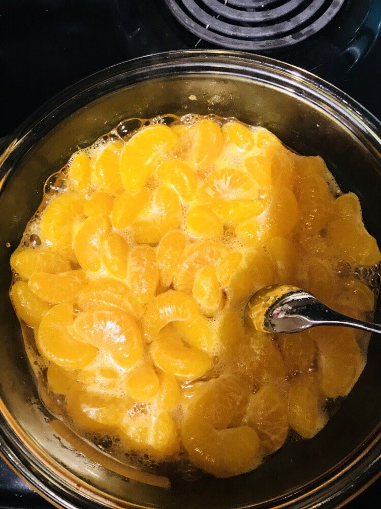 橘子🍊罐头,中火煮沸(边搅拌,去沫),煮沸后关火放置5分钟