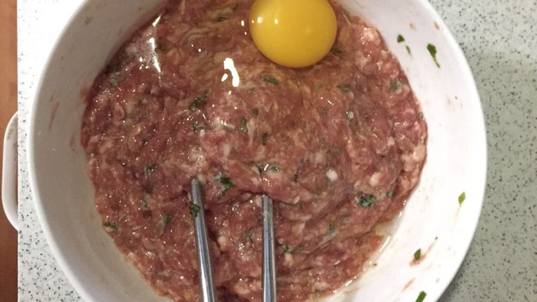 清淡 萝卜丝肉圆豆腐汤,放一个鸡蛋