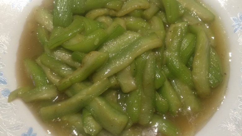 混搭,清炒<a style='color:red;display:inline-block;' href='/shicai/ 57'>丝瓜</a>