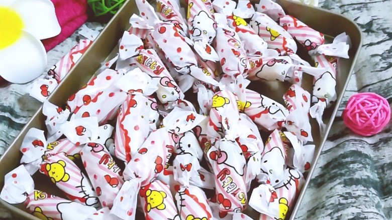 网红甜品+蔓越莓牛轧糖,完成啦!