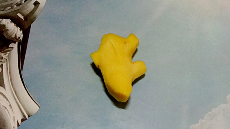 双蒜酱烧鱼（快手菜），绝对好吃,<a style='color:red;display:inline-block;' href='/shicai/ 37'>姜</a>去皮洗净备用