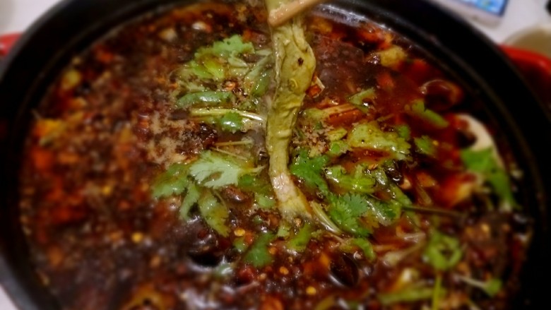 麻辣水煮黄辣丁,美美的鱼摆摆就可以动筷子咯!