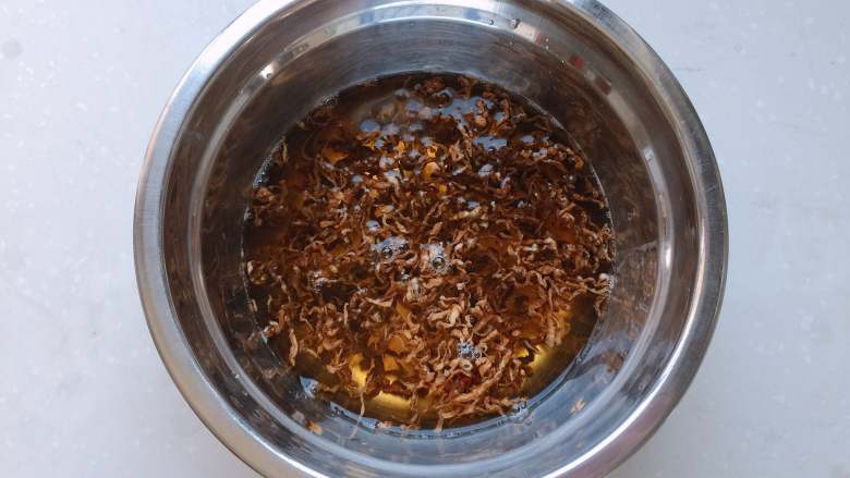 杭州-酱烧土豆腐,干萝卜丝泡发,没有萝卜丝的可以用萝卜干代替