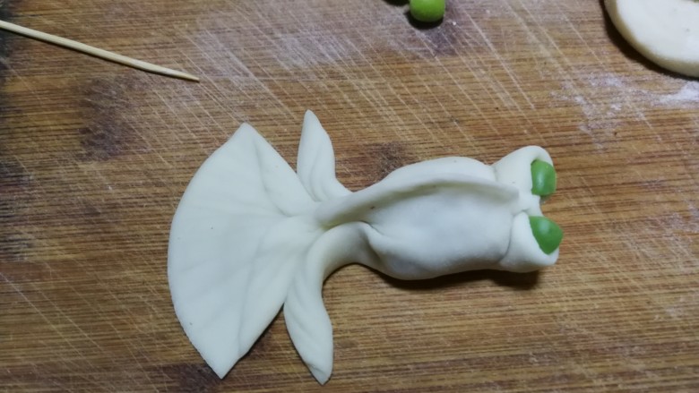 金鱼饺子,看,是不是特别像?哈哈