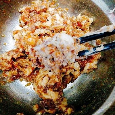 福州+Q弹包心鱼丸,陆续加入葱头酥油,这个是采用葱头用猪油炸 ,香香哒