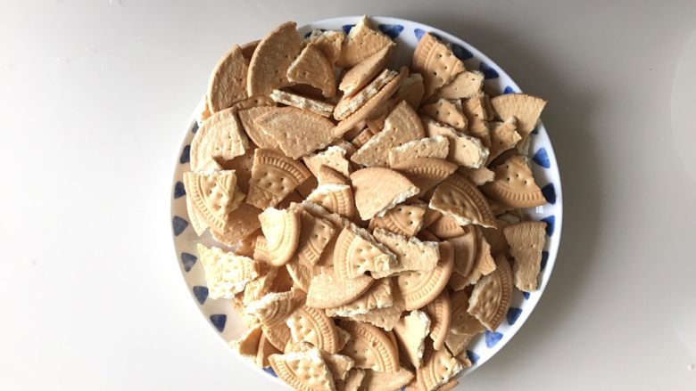 可可雪花酥,韧性饼干以前掰小块,不用太碎