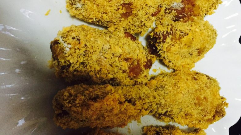 烤鸡翅,鸡翅烤好后外酥里嫩。