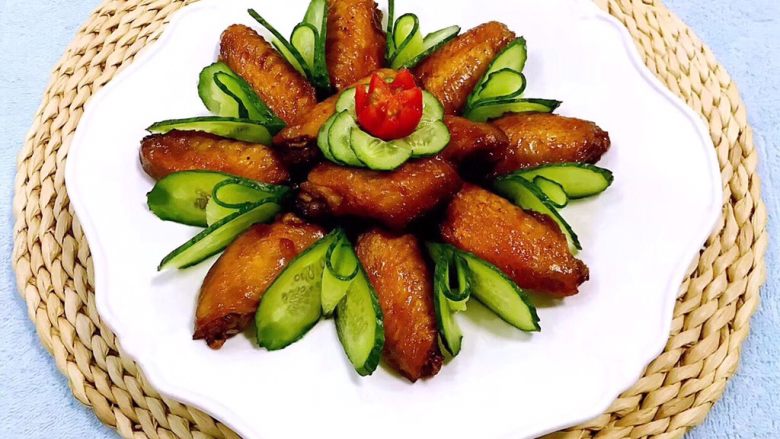 可乐炖鸡翅,鸡翅也是家家户户餐桌上的美味哦