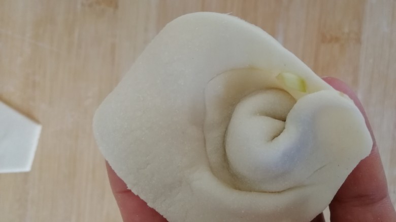 厨房挑战_荤菜_蒜黄虾仁肉混沌,看看吧,包好了。