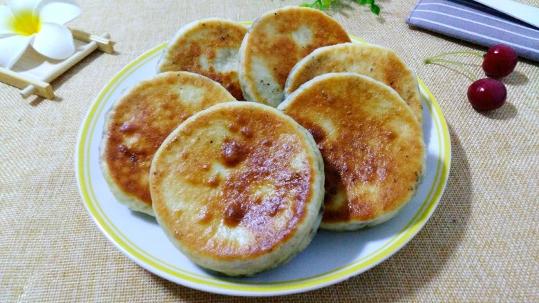 芝麻糖饼,烙好的芝麻糖饼