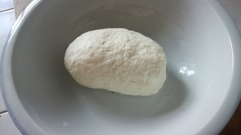 酸汤水饺(白菜鲜肉饺子),揉成光滑面团醒20分钟