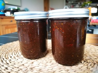 黑糖枸杞姜枣膏