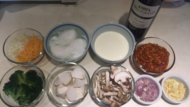 水波蛋肉醬燉菜佐法棍,正式來了哦!