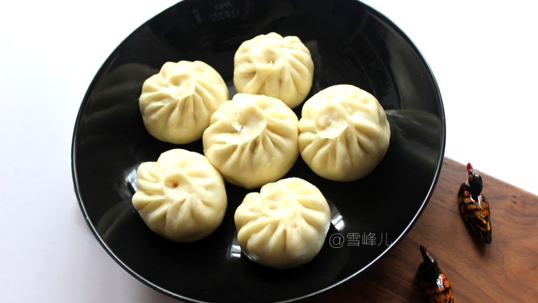 莲藕包子,趁热吃吧,外软内鲜香。
